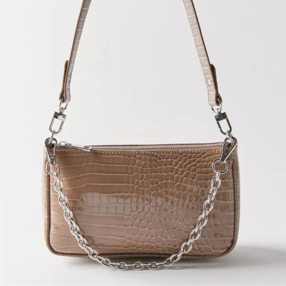 NWOT UO Rosie Chain Baguette Bag in Brown OS
